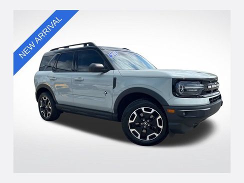 Used 2022 Ford Bronco Sport Outer Banks w/ Tech Package AWD/4WD image 1