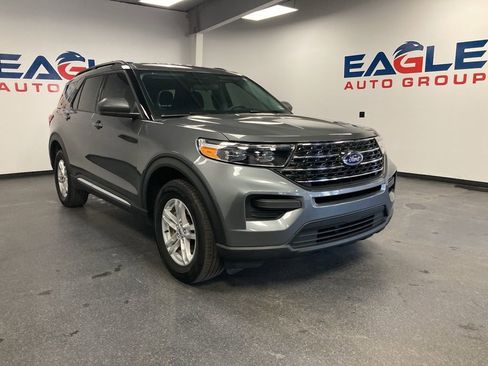 Used 2024 Ford Explorer XLT w/ Class IV Trailer Tow Package image 2