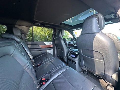 Used 2022 Lincoln Navigator L Reserve RWD image 30
