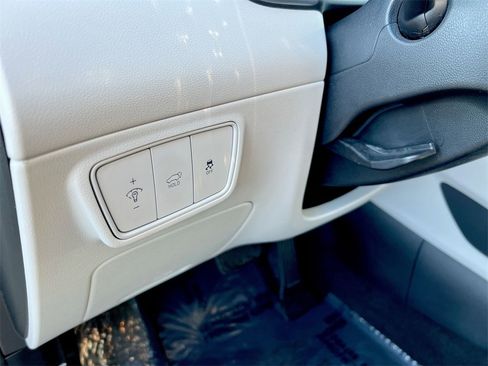 Used 2024 Hyundai Tucson SEL image 16