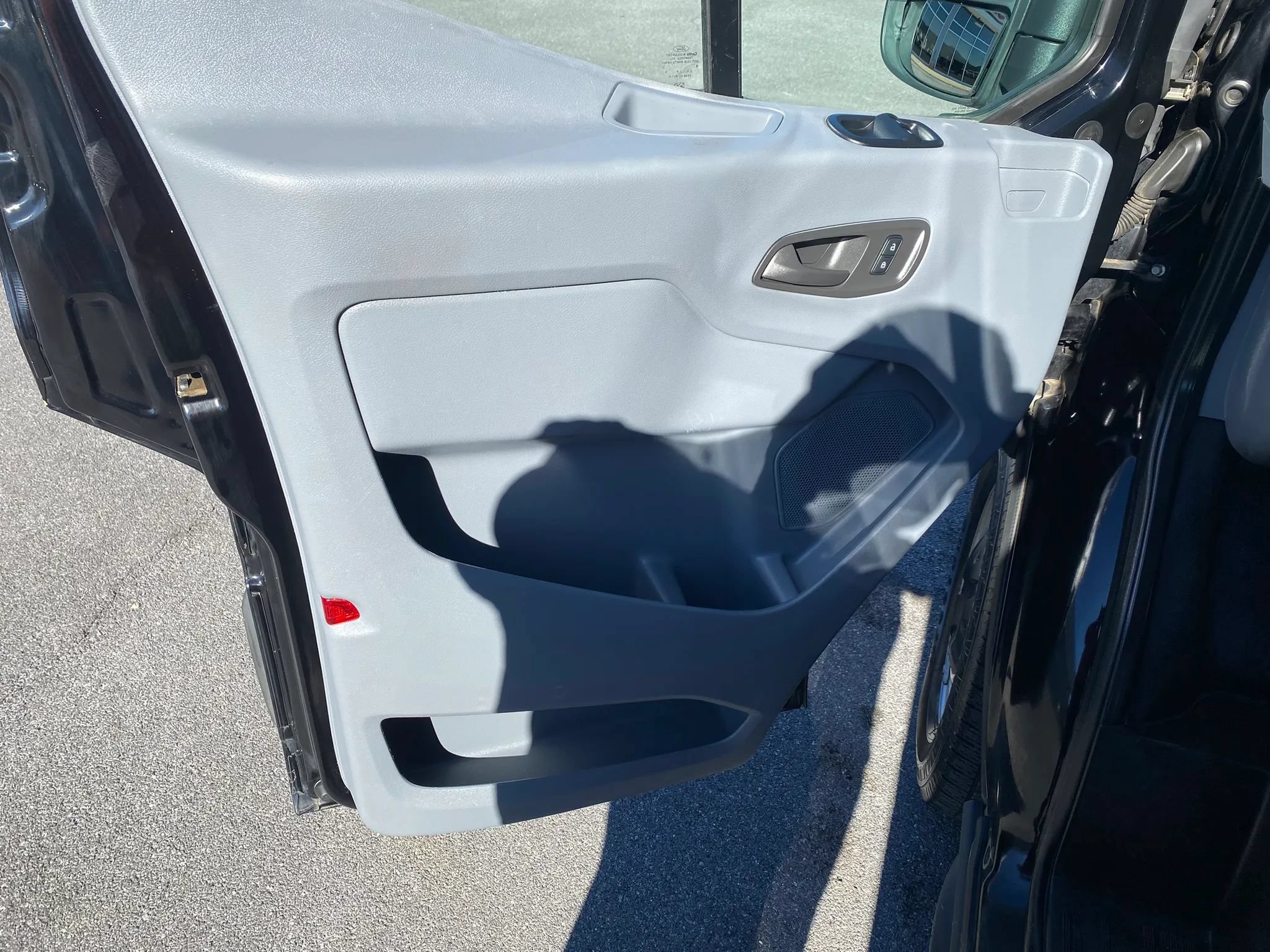 Used 2018 Ford Transit 150 130 Low Roof RWD image 8