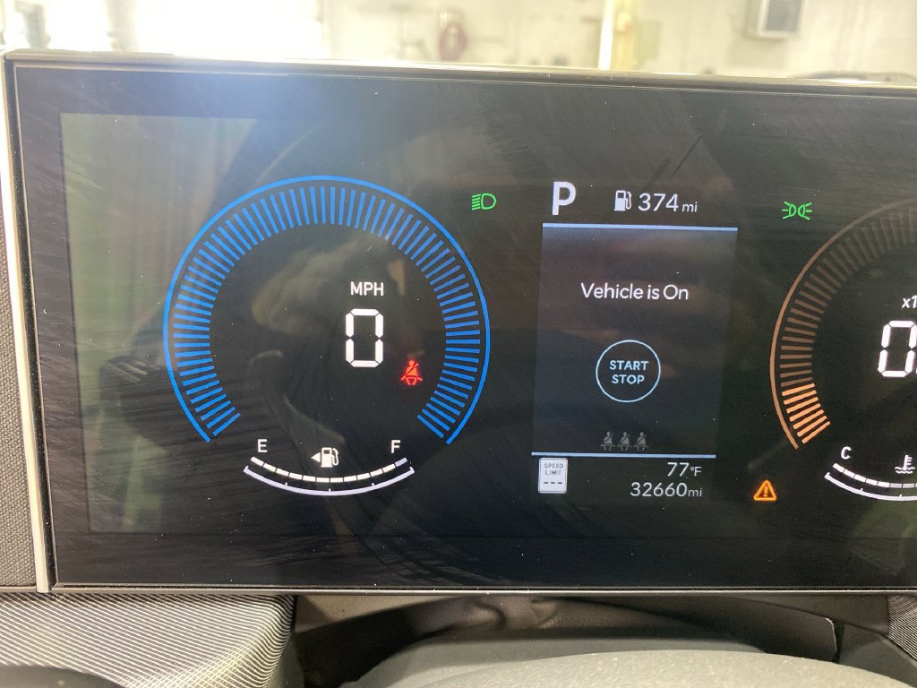 Used 2025 Hyundai Sonata SEL FWD image 14