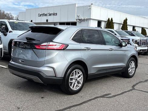 Used 2024 Ford Edge SEL image 2