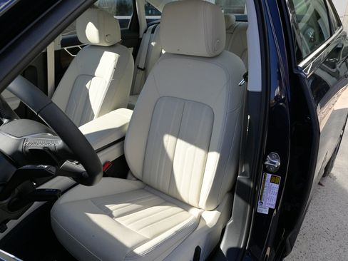 Used 2025 Audi A6 Premium Plus image 22