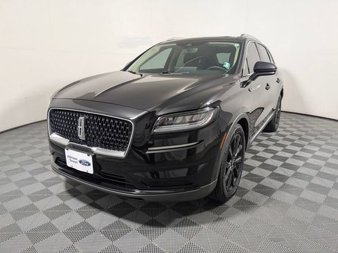 Used 2023 Lincoln Nautilus Reserve w/ Monochromatic Package AWD/4WD image 4