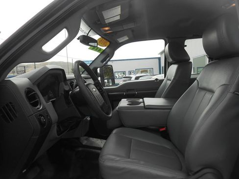 Used 2016 Ford F250 XL w/ Power Equipment Group AWD/4WD image 10