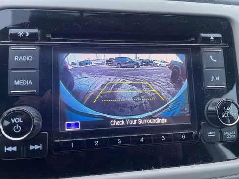 Used 2021 Honda HR-V LX image 13