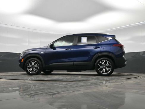 Used 2021 Kia Seltos EX image 33