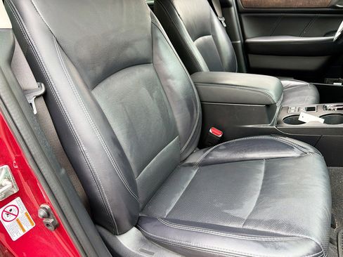 Used 2018 Subaru Outback 2.5i Limited AWD/4WD image 15