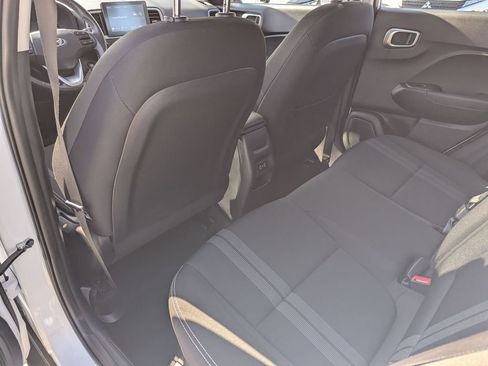 Used 2025 Hyundai Venue SEL FWD image 26