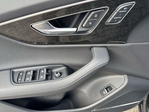 Certified 2025 Audi Q7 3.0T Prestige w/ Prestige Package image 11