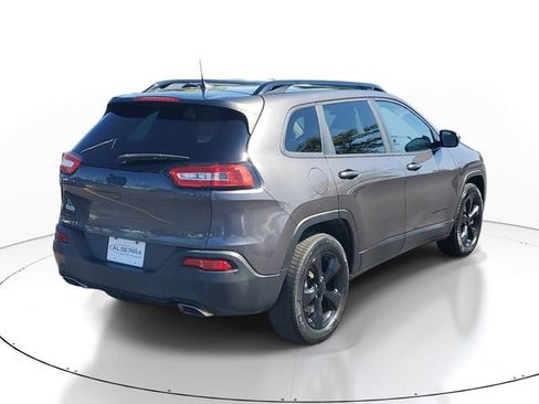 Used 2017 Jeep Cherokee High Altitude w/ Luxury Group AWD/4WD image 4