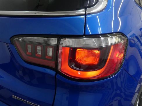 Used 2019 Jeep Compass Sport w/ Cold Weather Group image 15