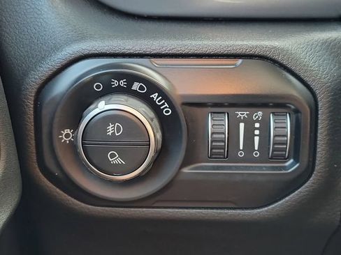 Used 2021 Jeep Gladiator Sport AWD/4WD image 28