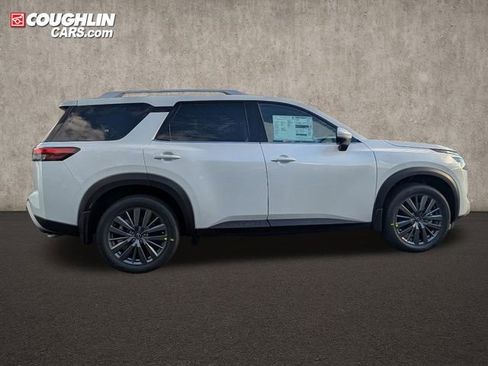 New 2025 Nissan Pathfinder SL w/ SL Premium Package image 9