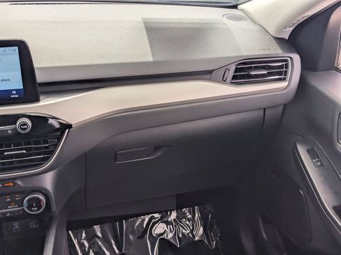 Used 2022 Ford Escape SEL image 15