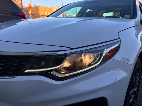 Used 2020 Kia Optima SE image 11