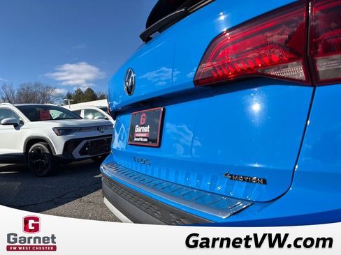 Certified 2023 Volkswagen Taos SE image 34