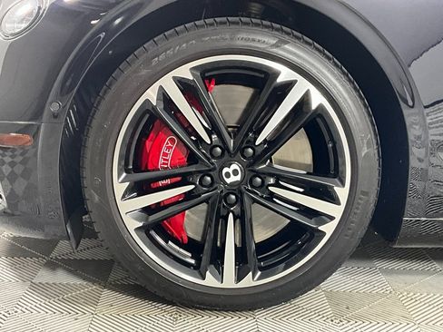 Used 2022 Bentley Continental GT image 26