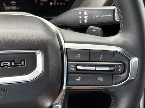 Used 2025 GMC Yukon Denali AWD/4WD image 25