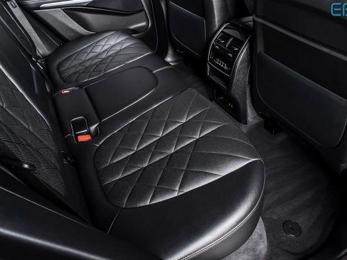 Used 2025 BMW X5 xDrive50e w/ M Sport Package image 22