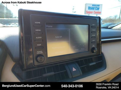 Used 2019 Toyota RAV4 LE image 23