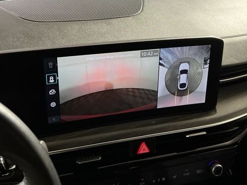 Used 2025 Kia K5 EX image 17