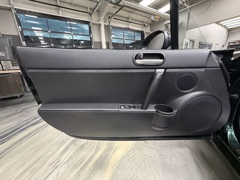 Used 2008 MAZDA MX-5 Miata Touring w/ Suspension Pkg image 38