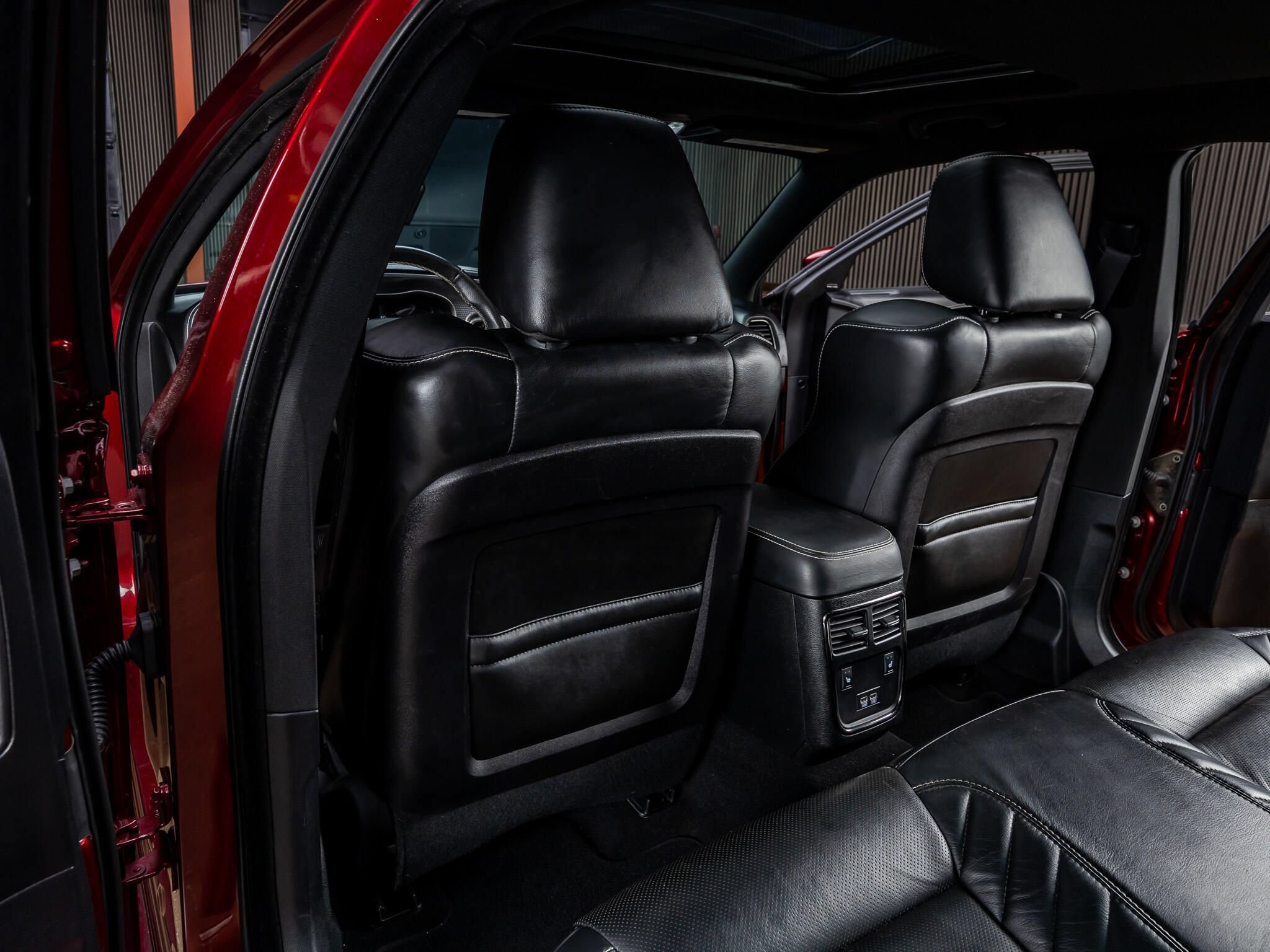 Used 2019 Dodge Charger SRT Hellcat w/ Harman/Kardon Audio Group RWD image 27