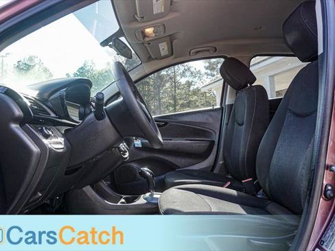 Used 2019 Chevrolet Spark LT image 18