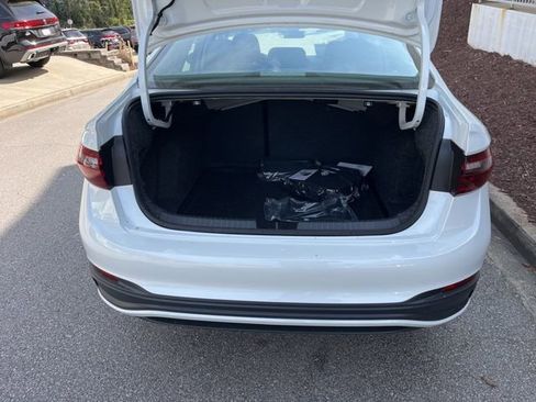 New 2026 Volkswagen Jetta SE image 22