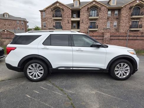 Used 2020 Ford Explorer Limited image 4