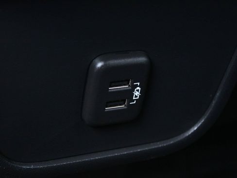 Used 2023 GMC Terrain SLE w/ LPO, Floor Liner Package AWD/4WD image 22