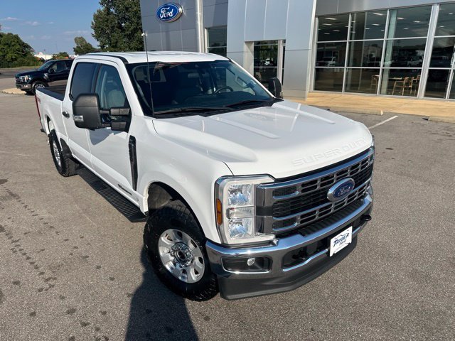 Used 2024 Ford F250 XLT w/ FX4 Off-Road Package AWD/4WD image 6