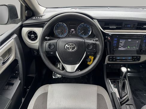 Used 2017 Toyota Corolla LE w/ Carpet Mat Package (TMS) FWD image 20