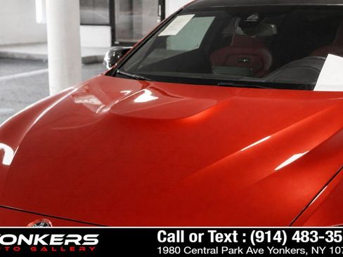 Used 2019 BMW M4 Coupe w/ Competition Package RWD image 32