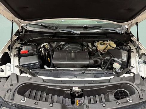 Used 2021 Cadillac Escalade Premium Luxury image 34