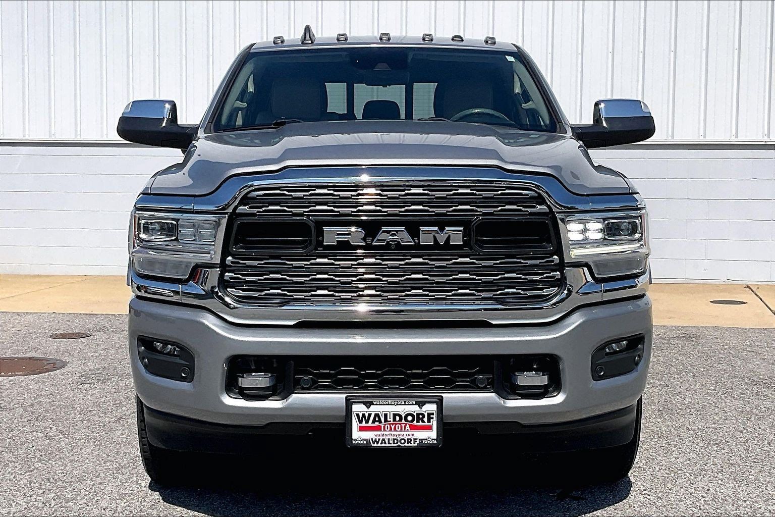 Used 2022 RAM 2500 Limited AWD/4WD image 3
