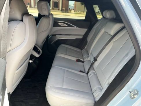 Used 2024 Cadillac Lyriq Luxury w/ LPO, Floor Liner Package AWD/4WD image 15