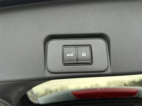 New 2026 Nissan Rogue Platinum image 14