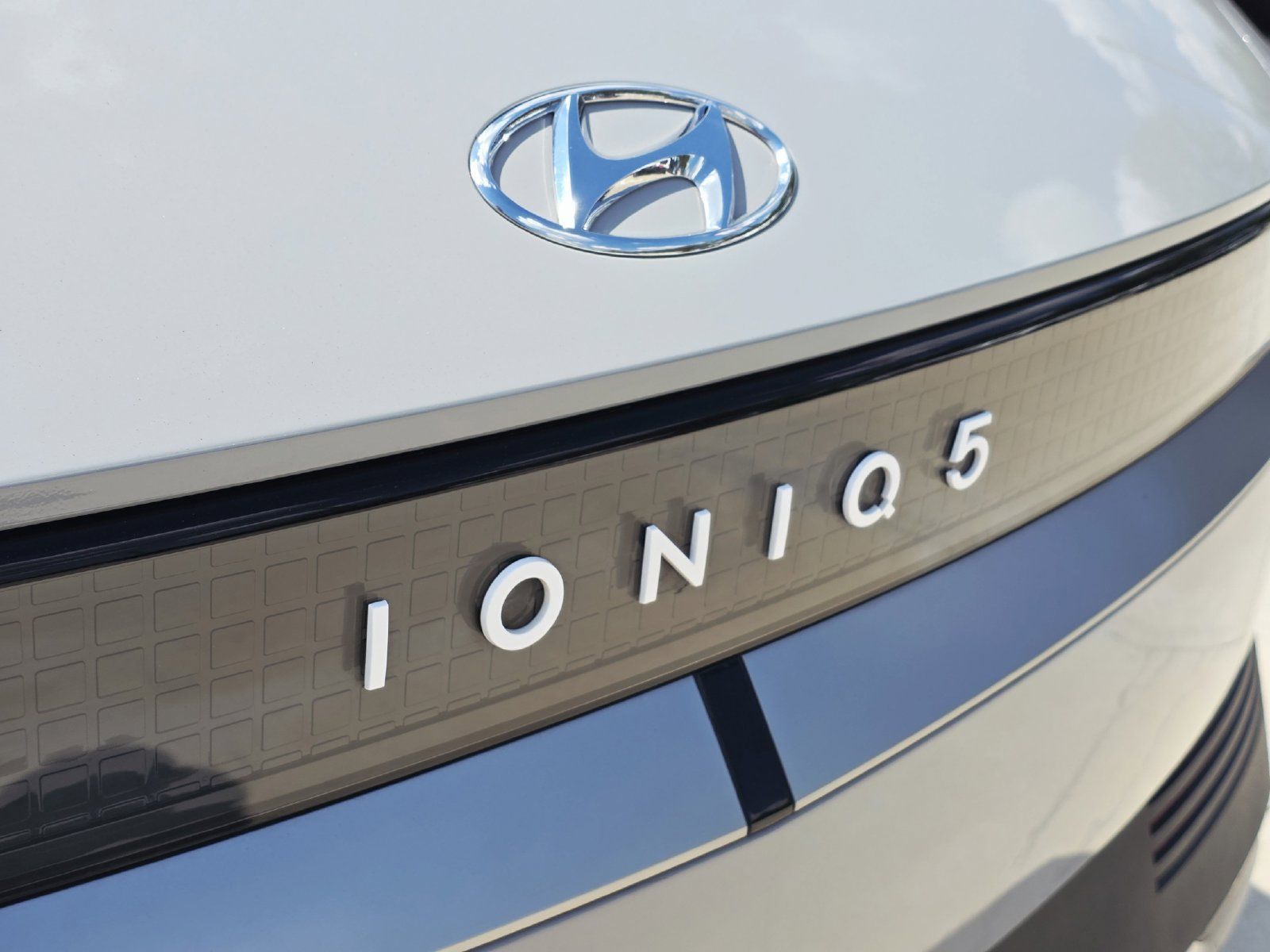 Used 2024 Hyundai Ioniq 5 SEL RWD image 10