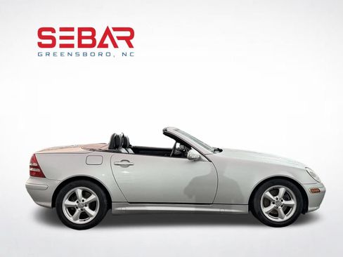 Used 2003 Mercedes-Benz SLK 320 image 4