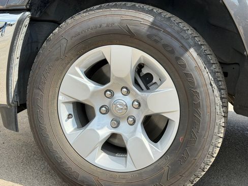 Used 2025 RAM 1500 Big Horn AWD/4WD image 11