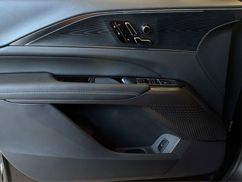 New 2026 Cadillac Lyriq Sport image 21