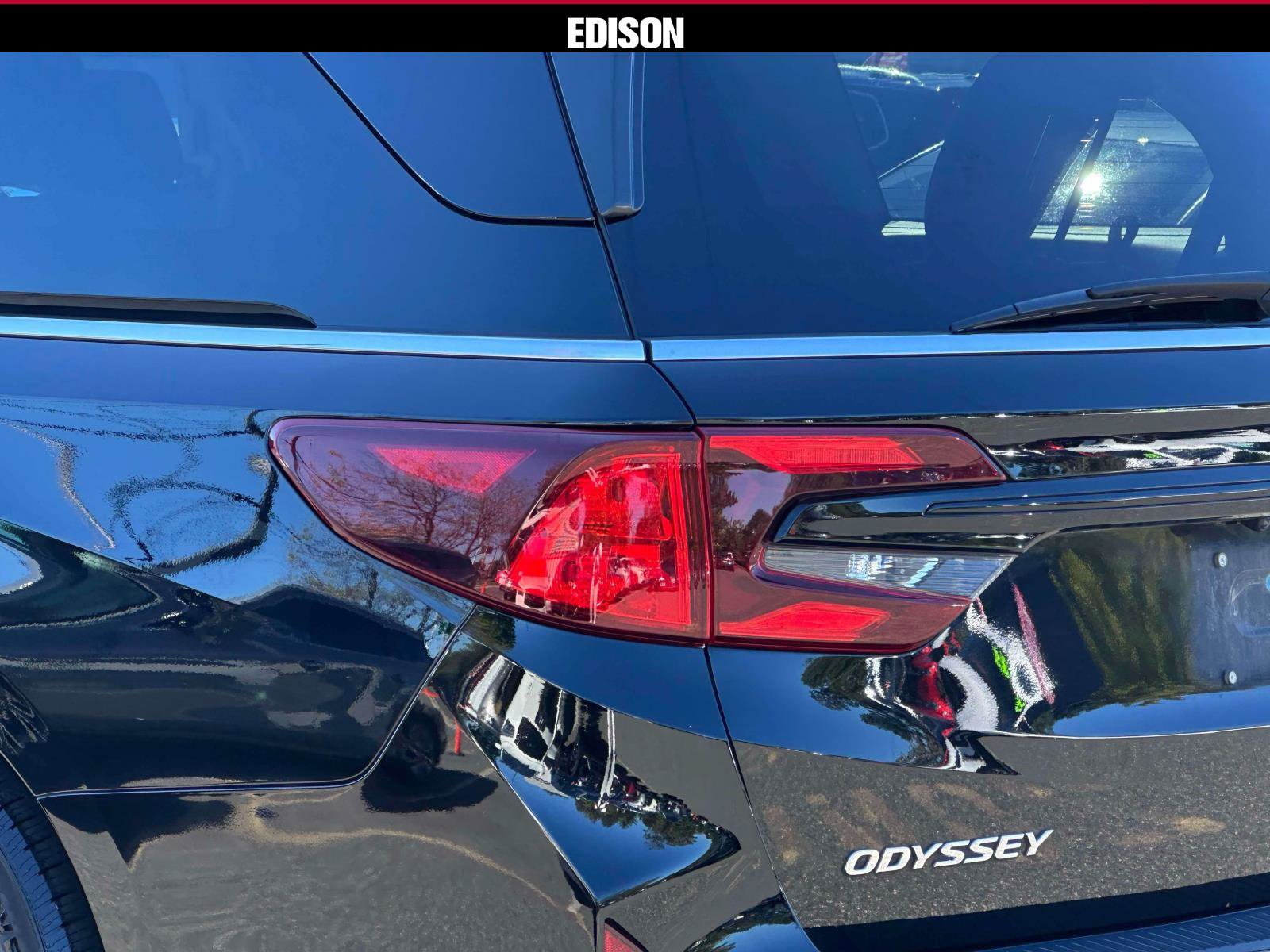 Used 2025 Honda Odyssey EX-L image 9