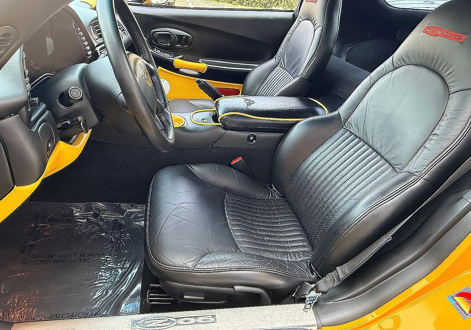Used 2004 Chevrolet Corvette Z06 w/ Memory Package RWD image 17