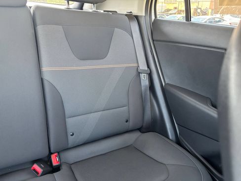 Used 2026 Kia Niro LX FWD image 35