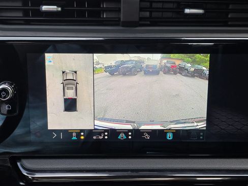 Used 2023 GMC Sierra 1500 AT4 AWD/4WD image 25