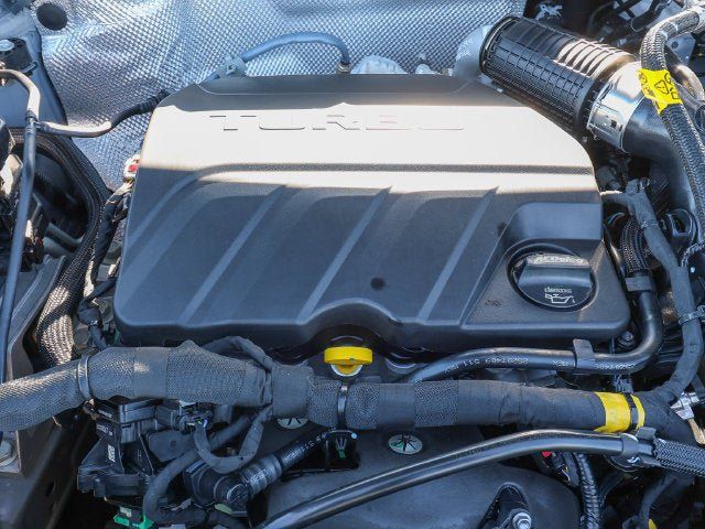 Used 2025 Buick Envista Sport Touring w/ Convenience I Package FWD image 28