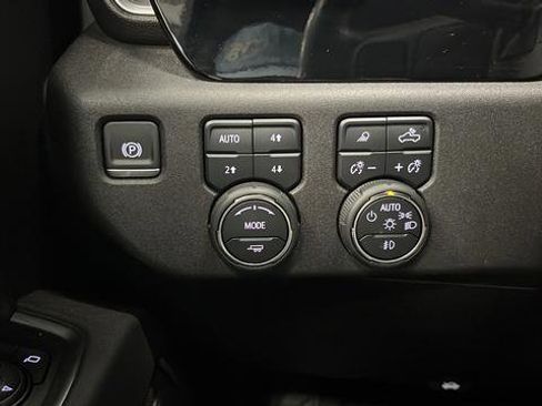 Used 2025 Chevrolet Silverado 3500 LTZ w/ LTZ Plus Package AWD/4WD image 42